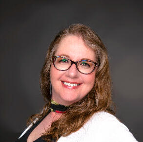Lisa Devon Head shot Lisa Devon Head shot
